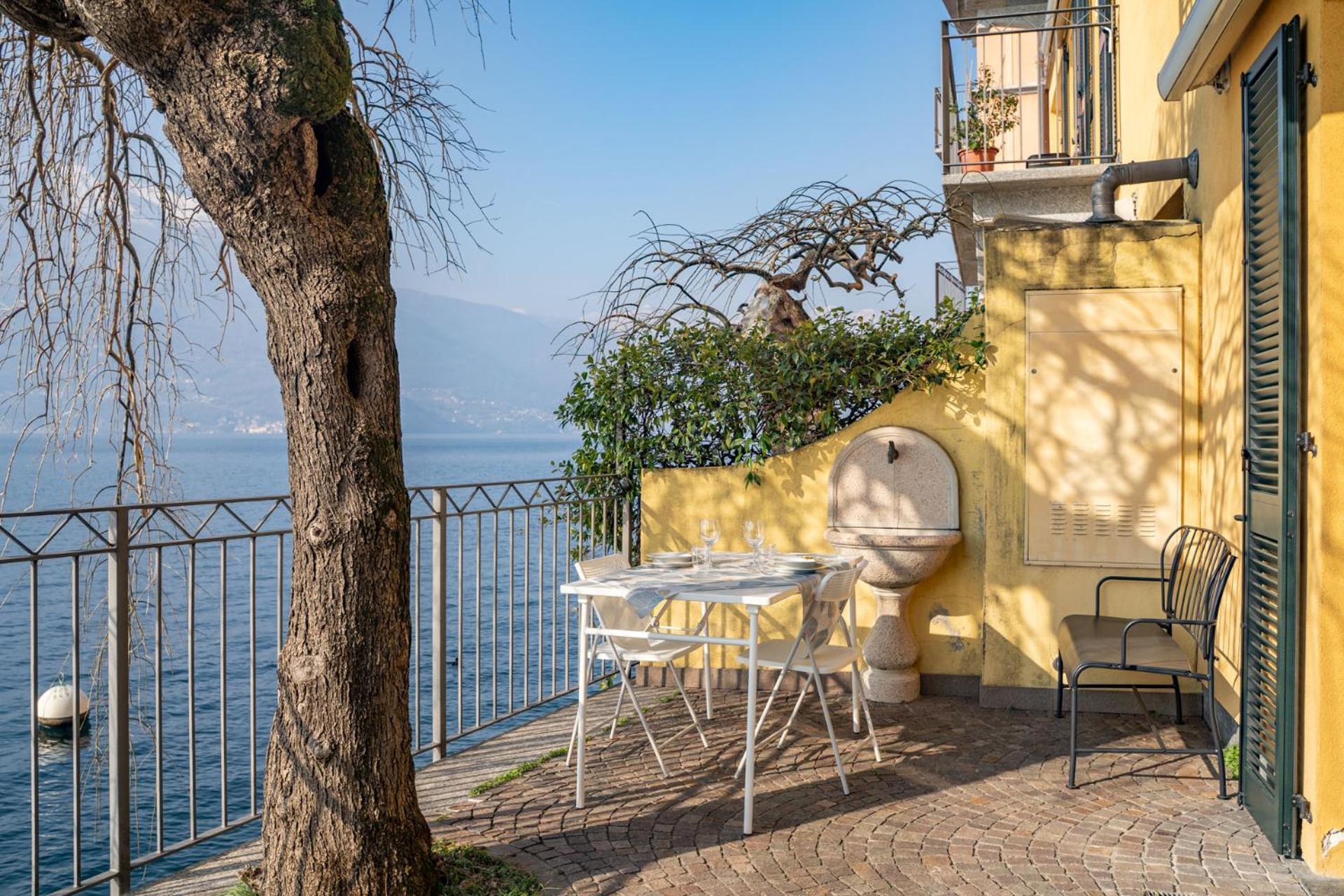 Il Glicine Sul Lago - Wisteria On The Lake Bellano Exterior foto